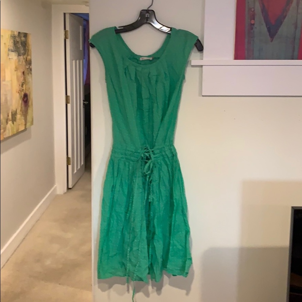 Green sundress.  Three ties to cinch up.